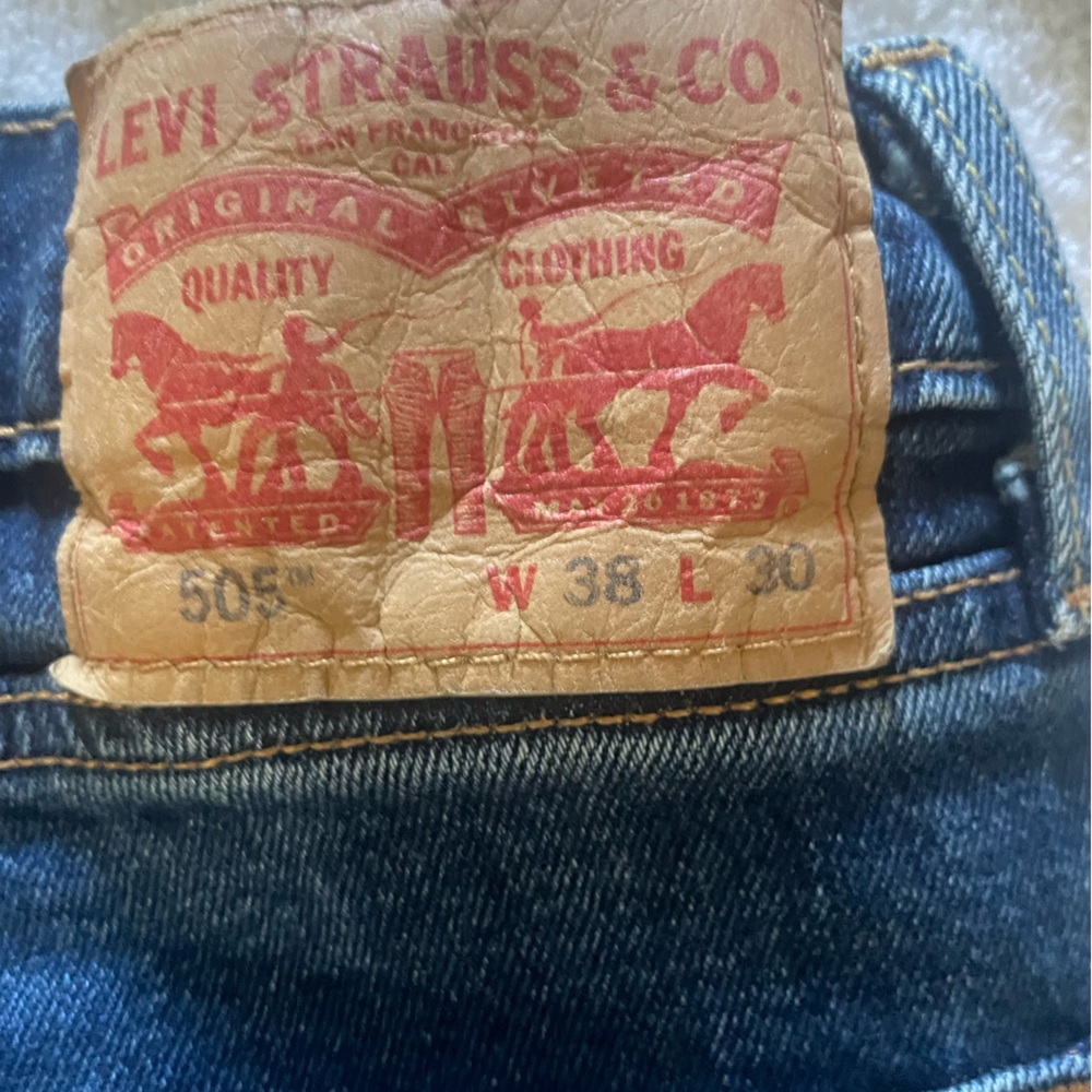 Levi's Men's Blue Jeans 505
38/30